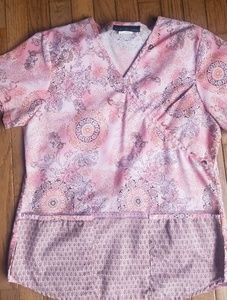 💕 Pretty Scrub Shirt